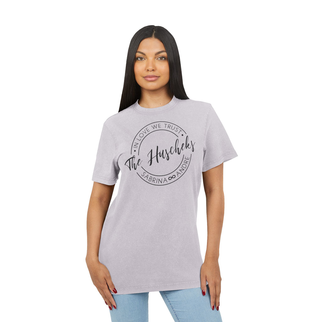In Love We Trust • personalisierbares Shirt im Vintage Look für Date Night