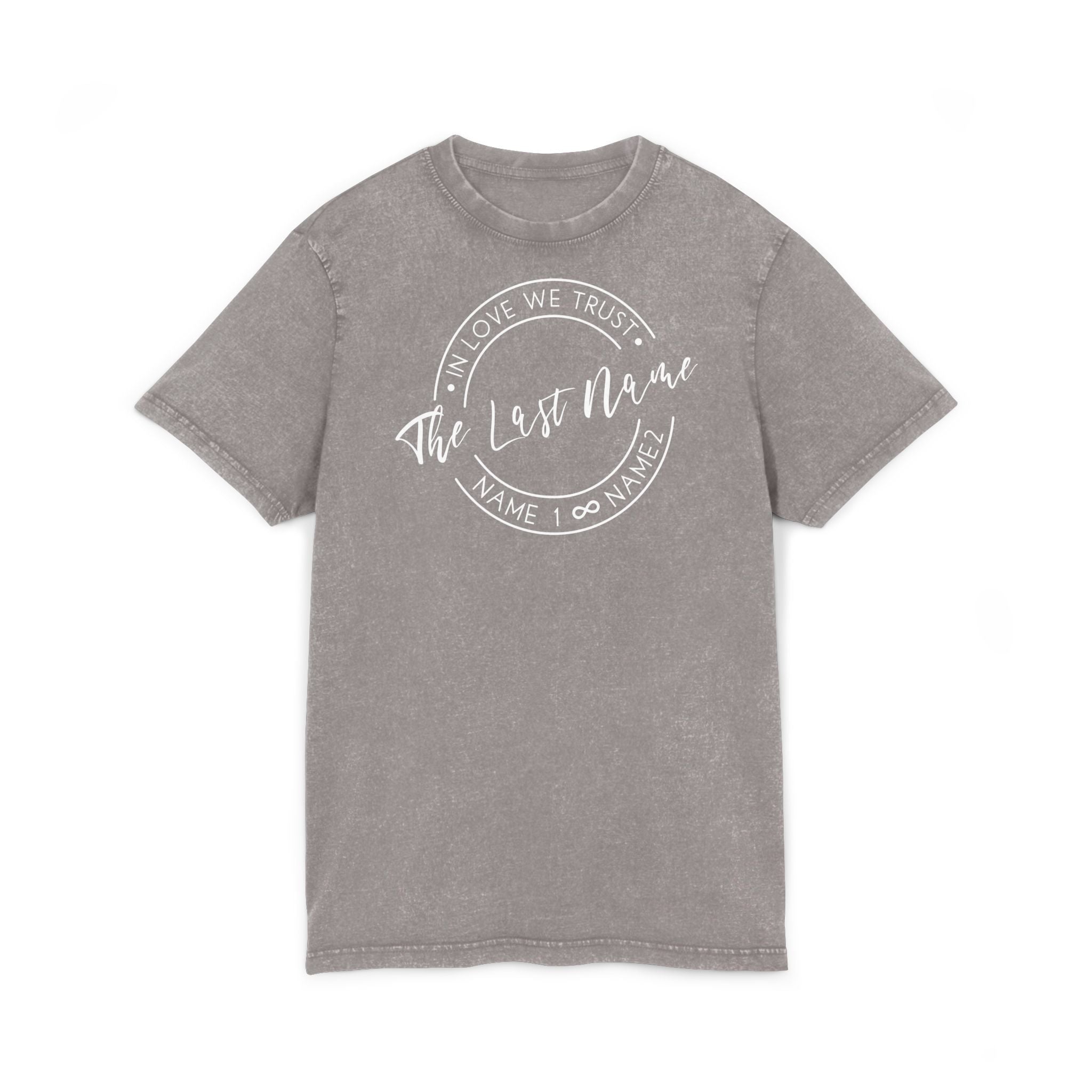 In Love We Trust • personalisierbares Shirt im Vintage Look für Date Night