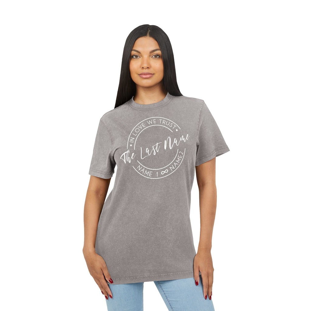 In Love We Trust • personalisierbares Shirt im Vintage Look für Date Night